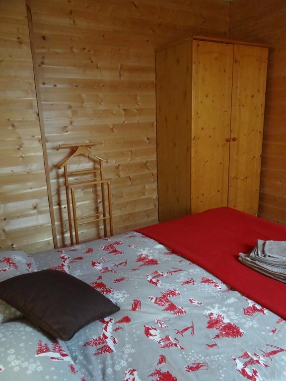 Ma Cabane Du Canada Combray Bagian luar foto